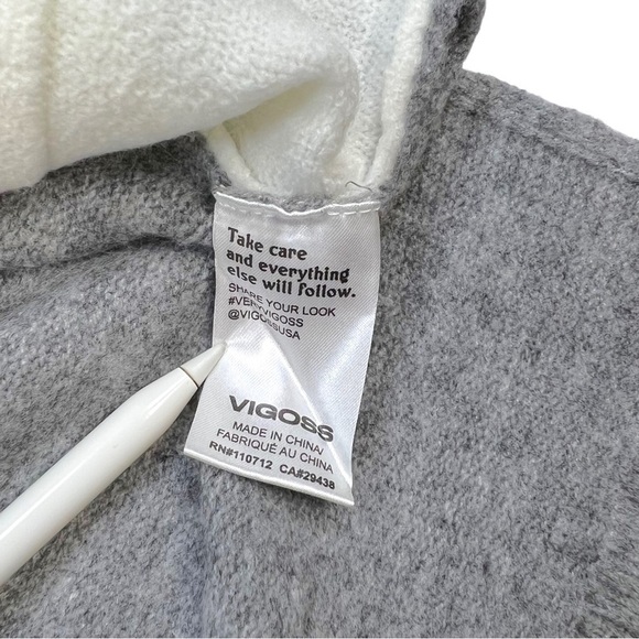 NWT Vigoss Ivory Grey Colorblock Longline Button Pocket Cardigan Sweater Size S - Picture 6 of 7